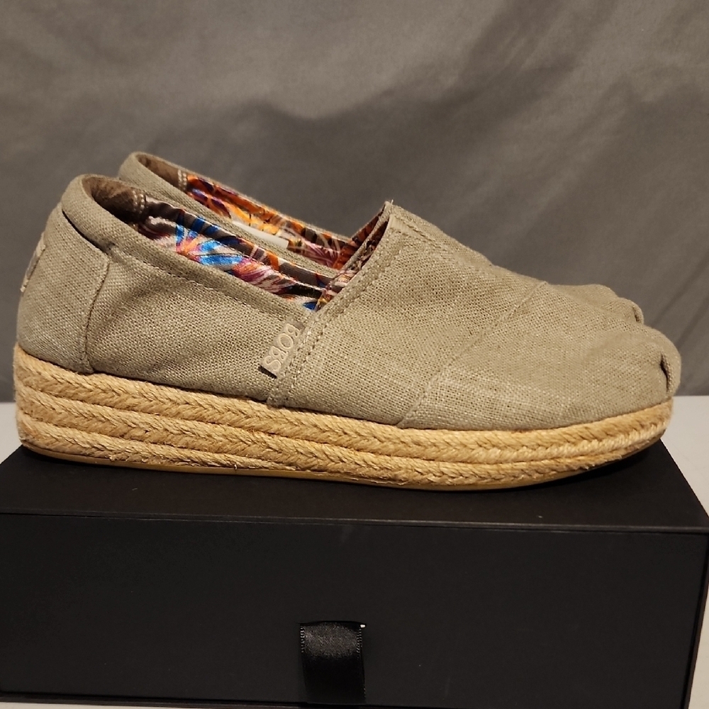 BOBS from Skechers Tan Casual Flats with Elastic Gore - Picture 4 of 7